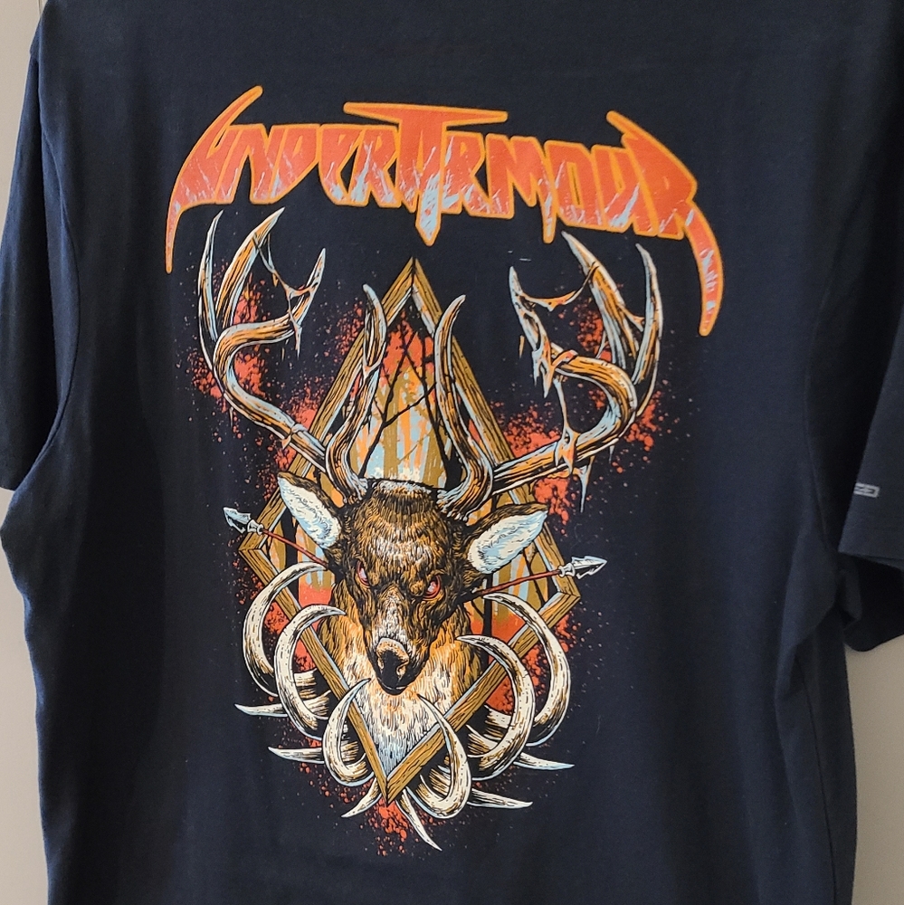 Under Armour loose fit deer hunting t-shirt